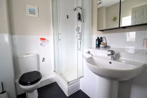 En-Suite- click for photo gallery